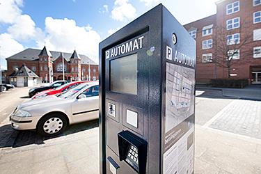 Foto af betalingsautomat på Banegårdspladsen i Esbjerg. 